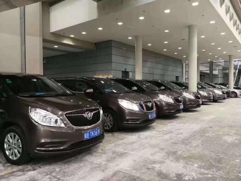 深圳豪华婚庆租车首选 别克商务、马萨拉蒂齐聚龙岗布吉